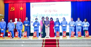 benh vien da khoa khu vuc tinh an giang to chuc le ky niem  ??ngay cong tac xa hoi viet nam ??