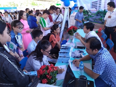 ngay hoi viec lam nam 2019   truong dhyd can tho