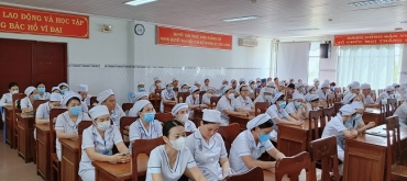 tap huan cham soc benh nhan sau phau thuat vung bung tai khoa ngoai