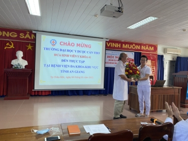 tiep nhan sinh vien y khoa 41  truong dai hoc y duoc can tho den thuc tap tai benh vien